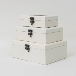 Set 3 cutii din lemn, culoare alb, model brodat, B.S.P. / BC 09