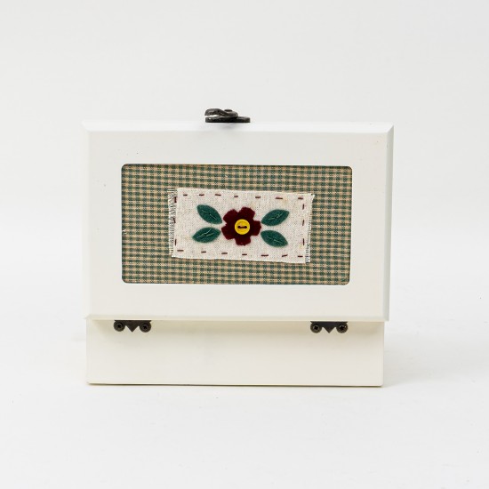 Set 3 cutii din lemn, culoare alb, model brodat, B.S.P. / BC 09