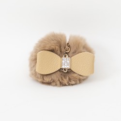 Breloc din puf, model cu fundita, culoare maro, 13x7 cm, B.S.P. / CD1087_5