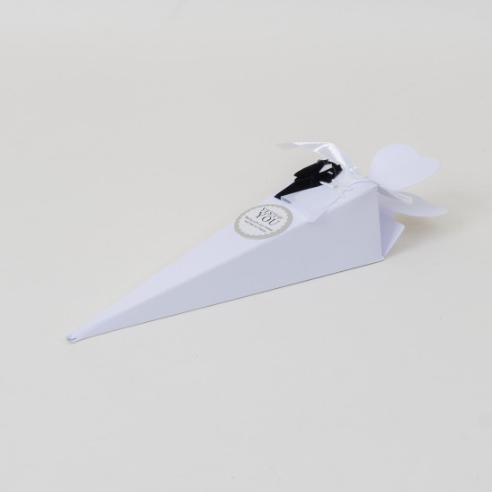 Marturie nunta cornet, 50/set, model mire si mireasa, culoare alb, H 20 cm, B.S.P. / CD3034