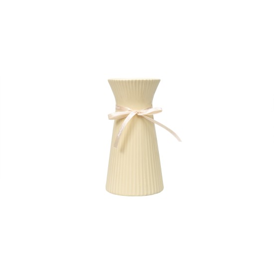 Vaza din ceramica, culoare crem, H 22 cm, B.S.P. / SL585_C