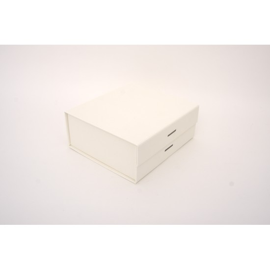 Cutie pentru cadouri, culoare alb, 20x18.5x8 cm, B.S.P. / SL1559-1