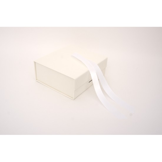 Cutie pentru cadouri, culoare alb, 20x18.5x8 cm, B.S.P. / SL1559-1