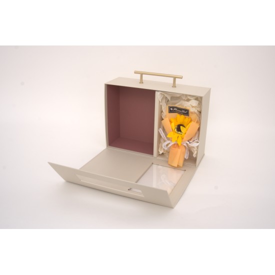 Cutie pentru cadouri, culoare crem, 29x9.5x21 cm, B.S.P. / SL1766