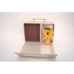 Cutie pentru cadouri, culoare crem, 29x9.5x21 cm, B.S.P. / SL1766