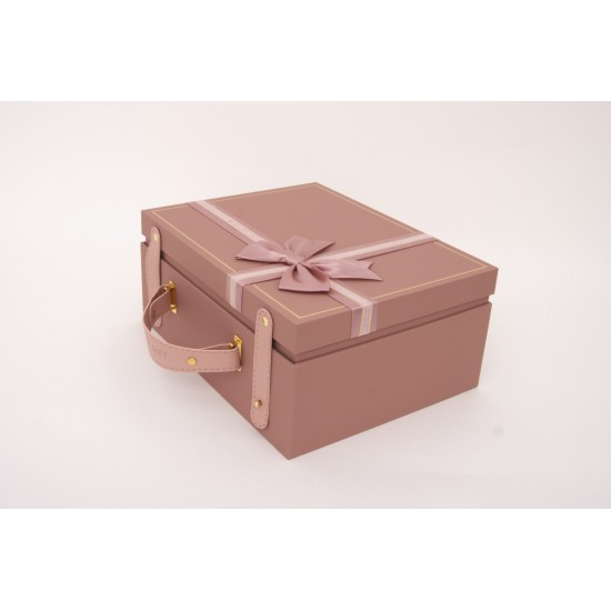 Cutie carton geanta, culoare roz, 21X27.5X12 cm, B.S.P. / SL942